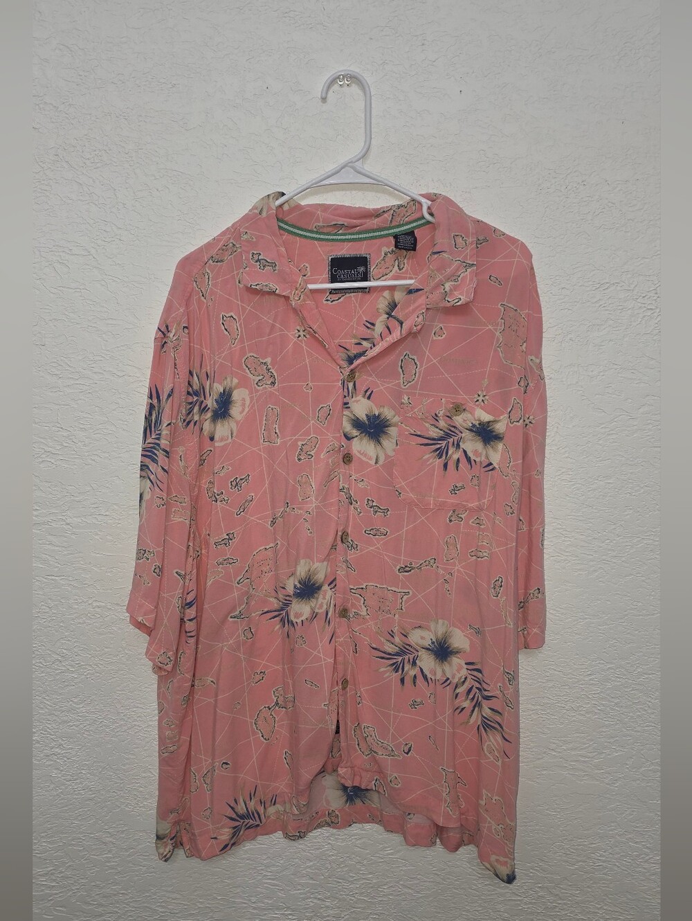 Coastal Casuals XXL Classic Pink Floral Hawaiian Button Up Shirt
